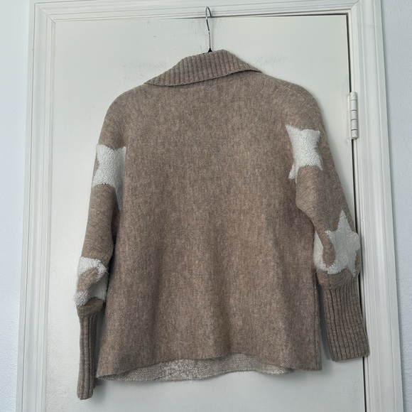 NWT THML Tan Star V-Neck Business Casual Collared Cozy Sweater Size Small - Picture 7 of 8